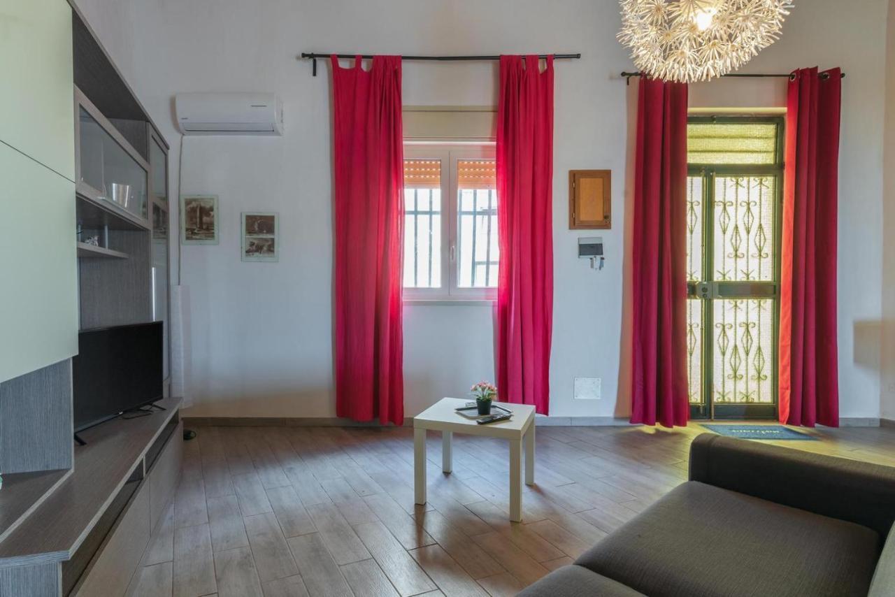 Casa Vacanze La Collinetta Lavanda Villa Noto Luaran gambar